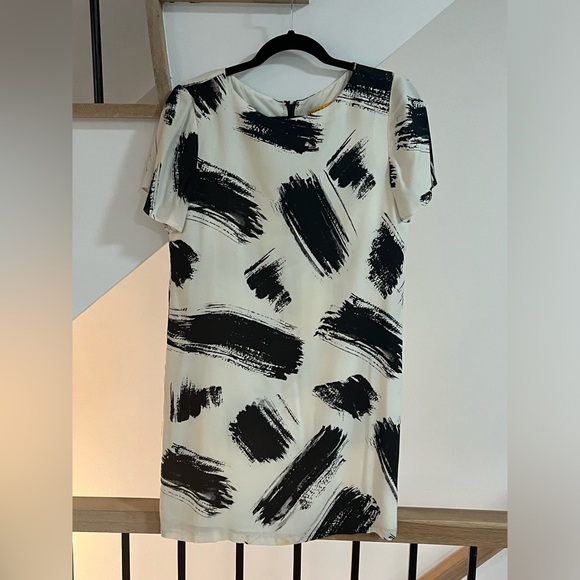 Alice and Olivia mini black and white mini dress - size medium - Picture 4 of 5